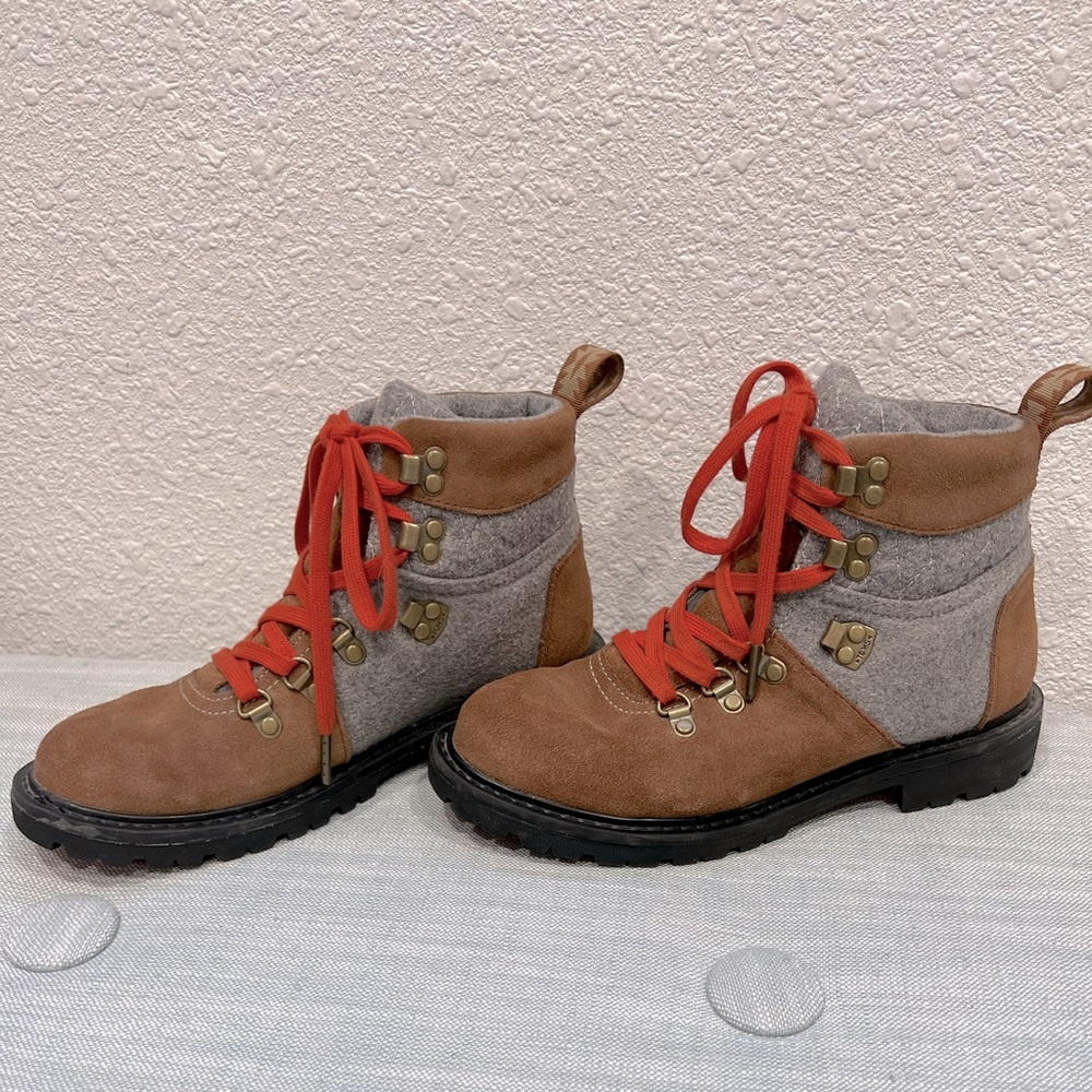 Tom’s summit rawhide and grey wool waterproof boot